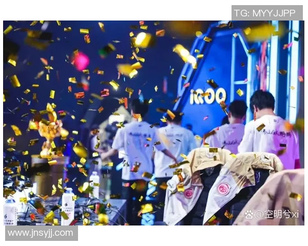 电竞精神的核心内涵：坚持不懈与团队合作的力量探讨